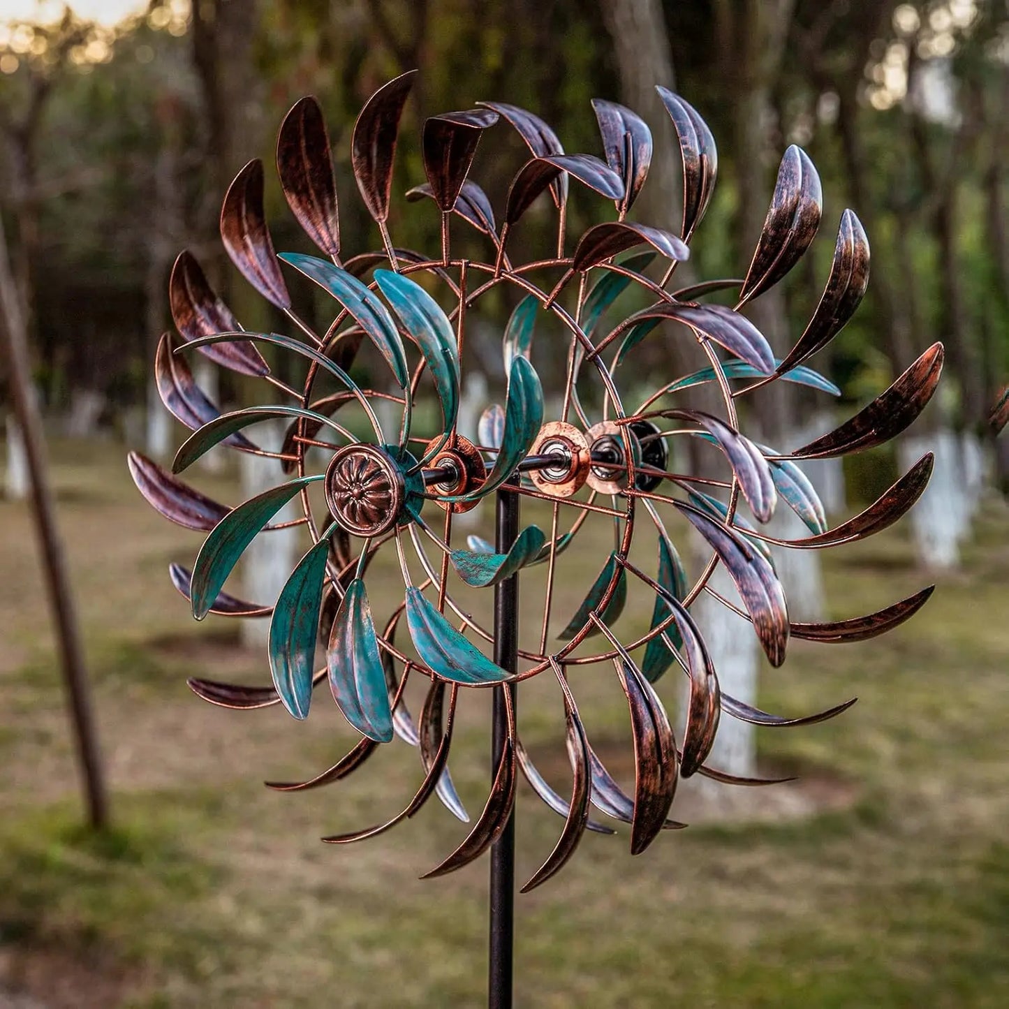 Metal Wind Spinner Sculpture For Outdoor Garden Decor 360 Rotation